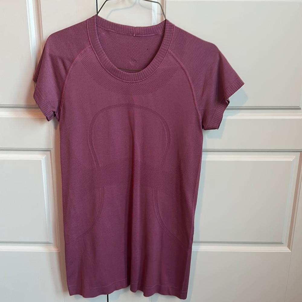 Lululemon swiftly tech short sleeve shirt